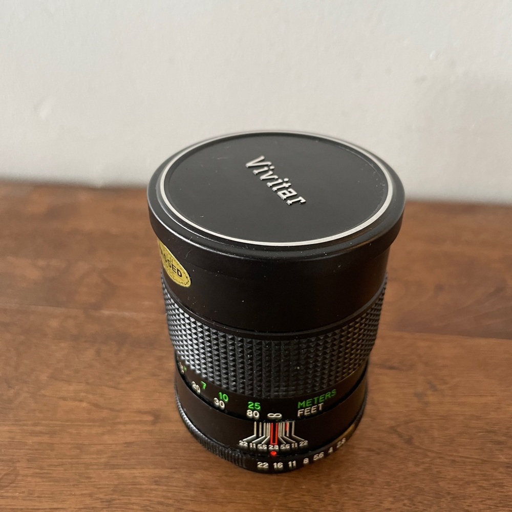 Vivitar 135mm 1:2.8 Auto Telephoto Lens - Picture 3 of 5